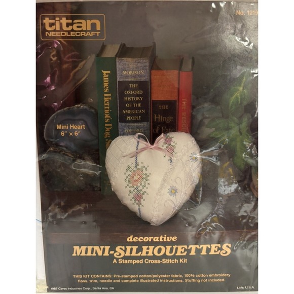 Titan Other - Vintage Mini Heart 6"x6" Stamped Cross Stitch Kit Mini-Silhouettes